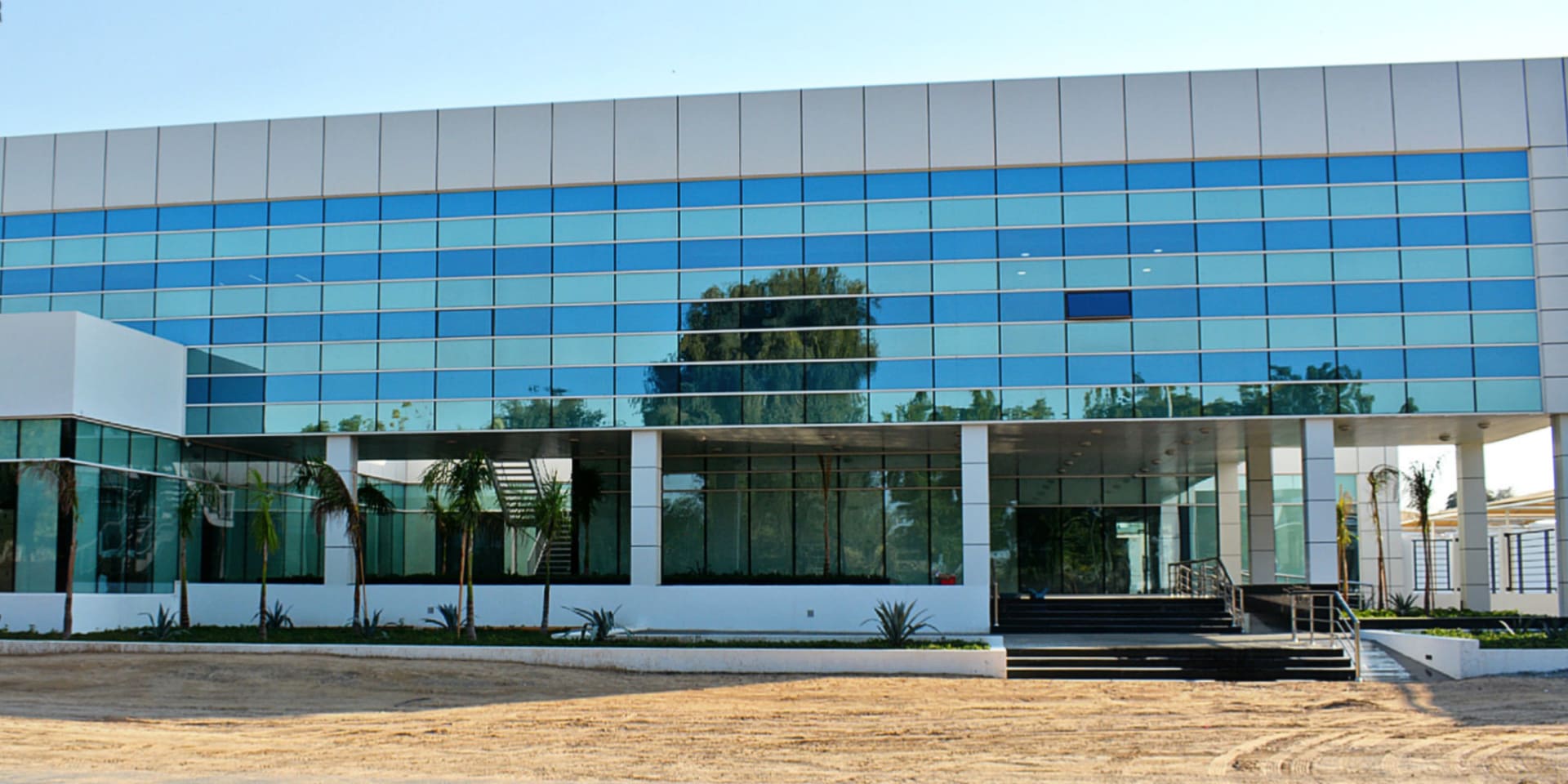 Welcome to WINDOOR | Building The Future